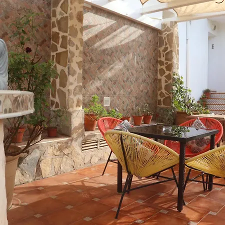 בית הארחה La Paloma Ii קלפה