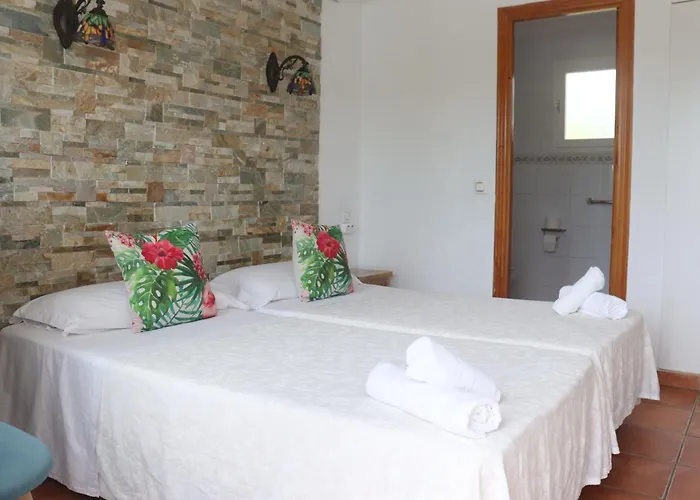 Residencial La Paloma Ii Pensión 3*