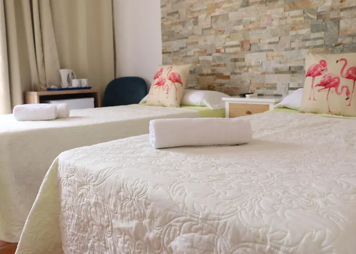 Residencial La Paloma Ii Pensión 3*