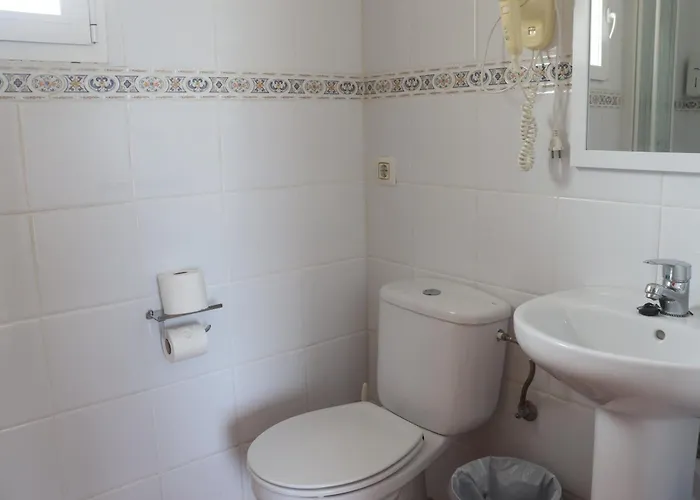 Pensión Residencial La Paloma Ii 3*