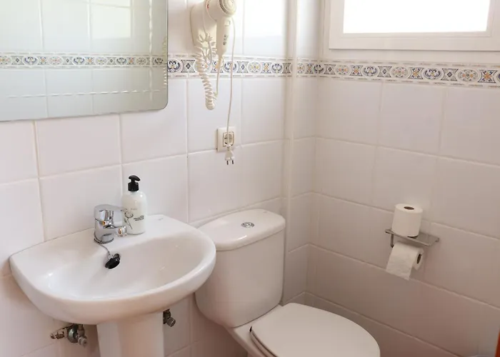 Pensión Residencial La Paloma Ii 3*