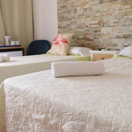 La Paloma Ii Casa de hóspedes 3*